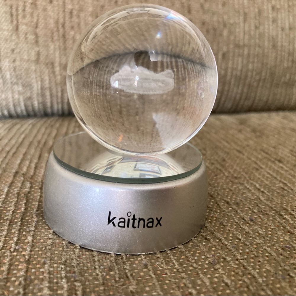 Kaitnax led crystal ball display